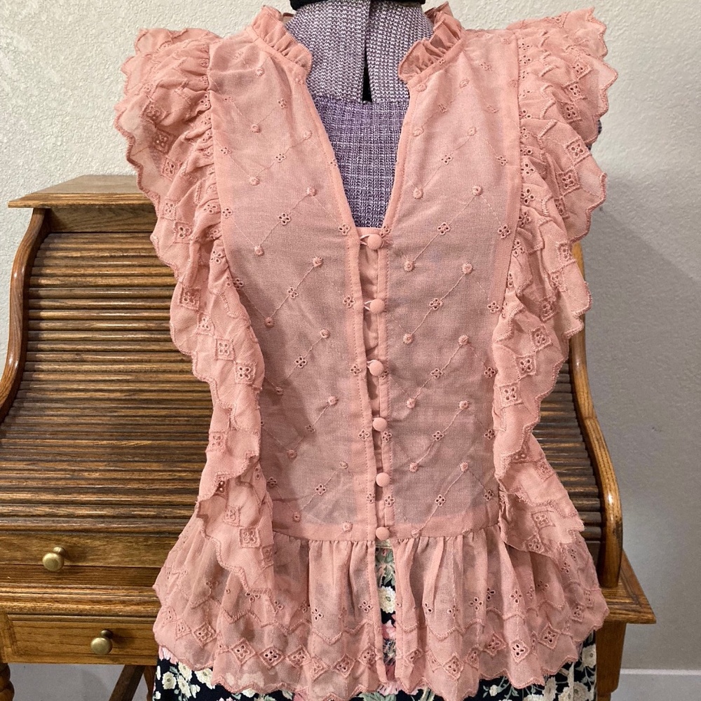 Size 6 H&M dusty pink embroidered blouse